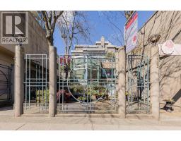 302 1765 MARINE DRIVE, West Vancouver, British Columbia