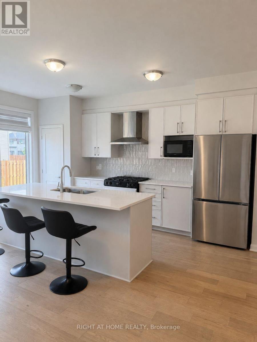 751 Fairline Row, Ottawa, Ontario  K2V 0V7 - Photo 12 - X13698180