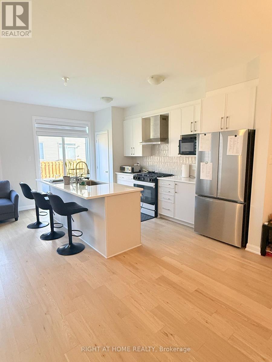 751 Fairline Row, Ottawa, Ontario  K2V 0V7 - Photo 8 - X13698180