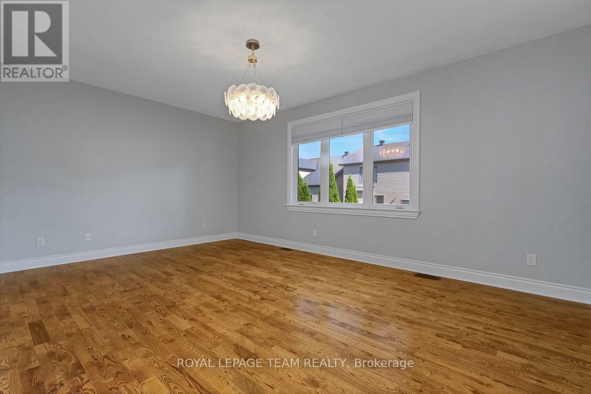 92 Hartsmere Drive, Ottawa, Ontario  K2S 2B7 - Photo 20 - X13698196