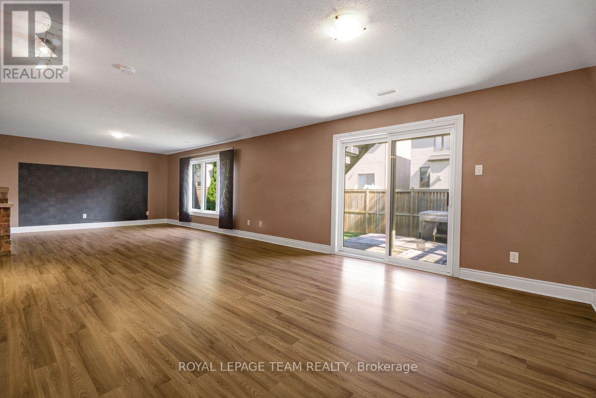 92 Hartsmere Drive, Ottawa, Ontario  K2S 2B7 - Photo 31 - X13698196
