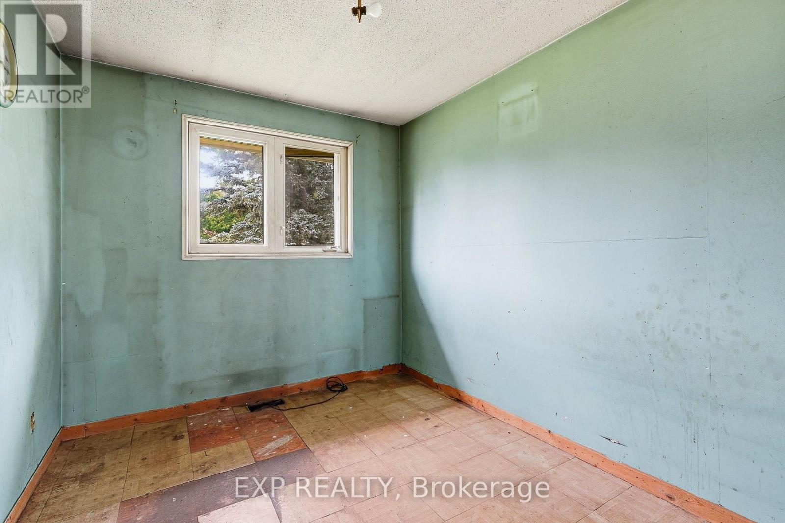 2498 Mer Bleue Road, Ottawa, Ontario  K4B 1H9 - Photo 12 - X13698248