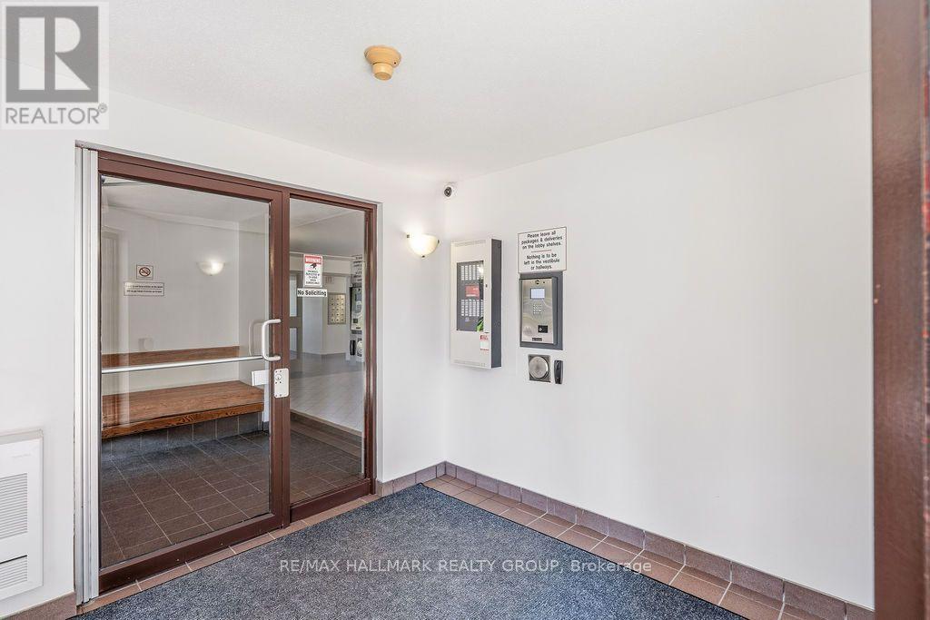 407 - 270 Brittany Drive, Ottawa, Ontario  K1K 4M3 - Photo 3 - X13698252
