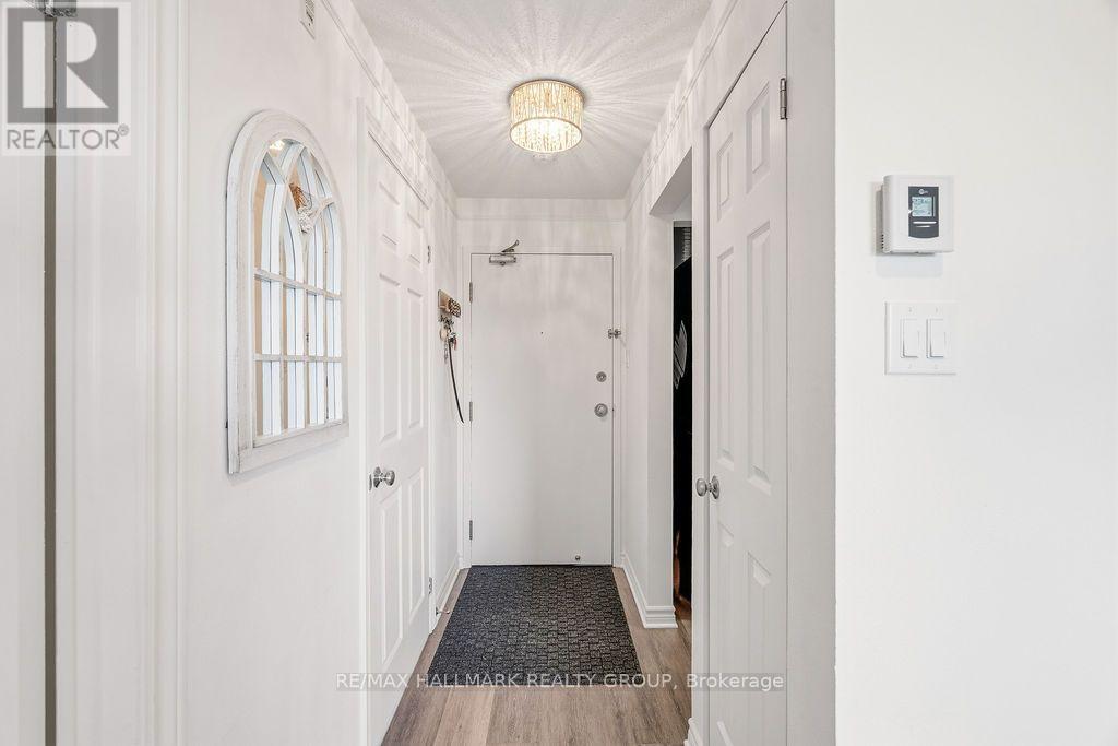 407 - 270 Brittany Drive, Ottawa, Ontario  K1K 4M3 - Photo 8 - X13698252