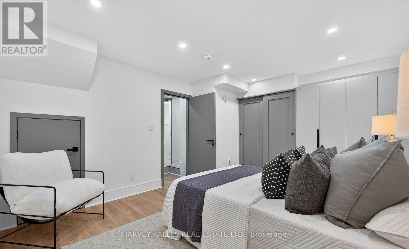 Garden Suite - 249 Lauder Avenue, Toronto, Ontario  M6E 3H5 - Photo 10 - C13698152