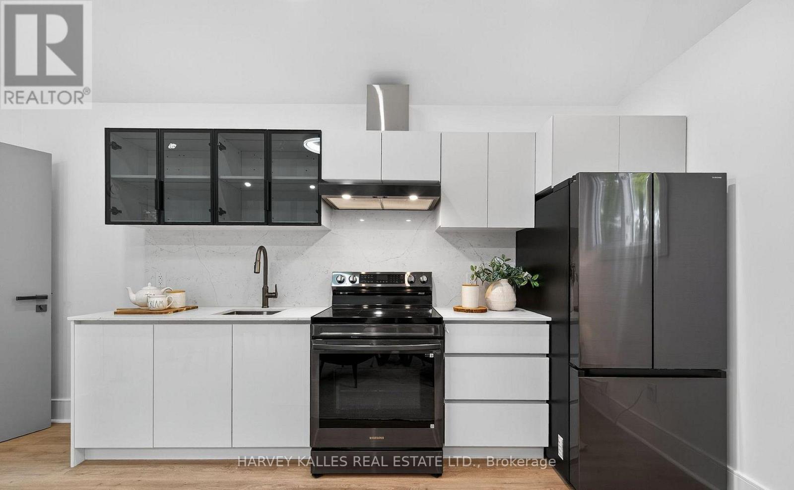 Garden Suite - 249 Lauder Avenue, Toronto, Ontario  M6E 3H5 - Photo 7 - C13698152