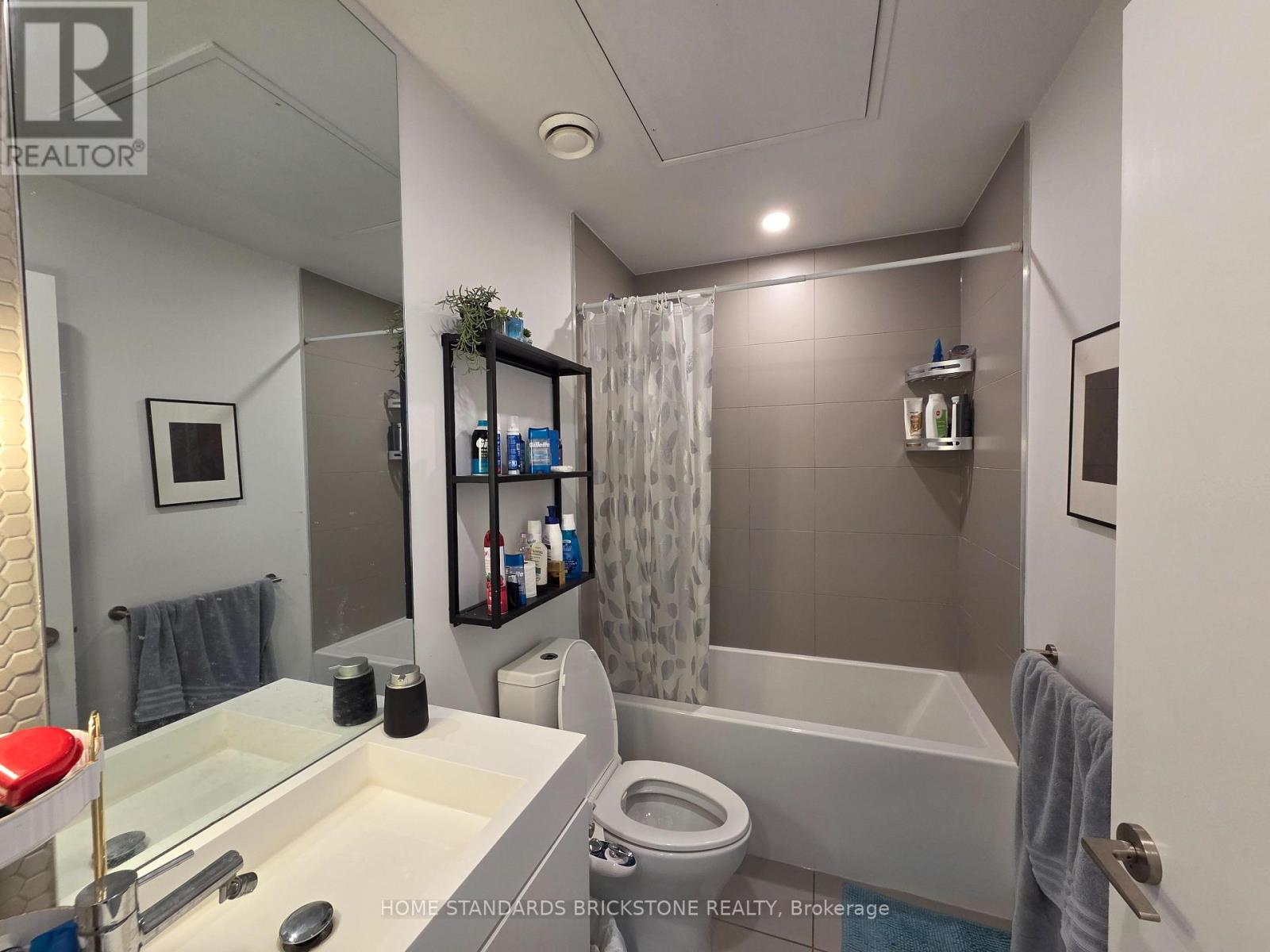 2602 - 33 Helendale Avenue, Toronto, Ontario  M4R 0A4 - Photo 11 - C13698178