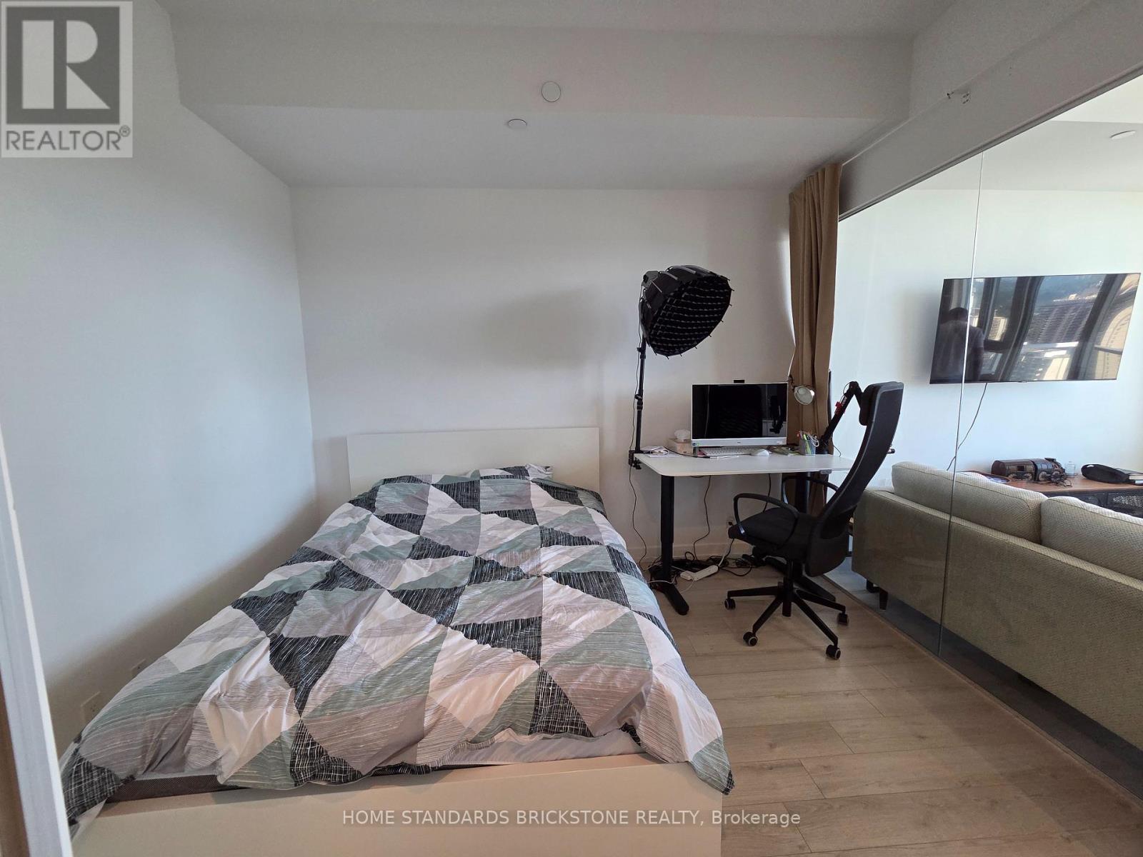 2602 - 33 Helendale Avenue, Toronto, Ontario  M4R 0A4 - Photo 5 - C13698178