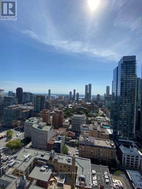 3208 - 88 Queen Street E, Toronto, Ontario  M5C 0B6 - Photo 11 - C13698182