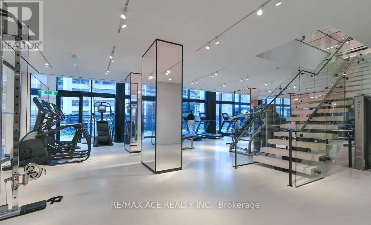 2213 - 110 Broadway Avenue, Toronto, Ontario  M4P 1V7 - Photo 13 - C13698198