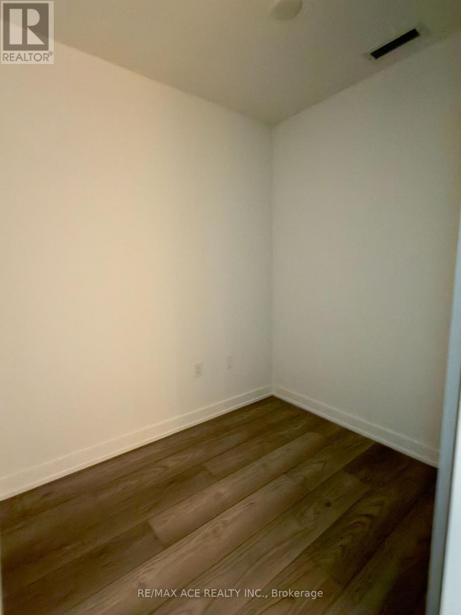 2213 - 110 Broadway Avenue, Toronto, Ontario  M4P 1V7 - Photo 6 - C13698198