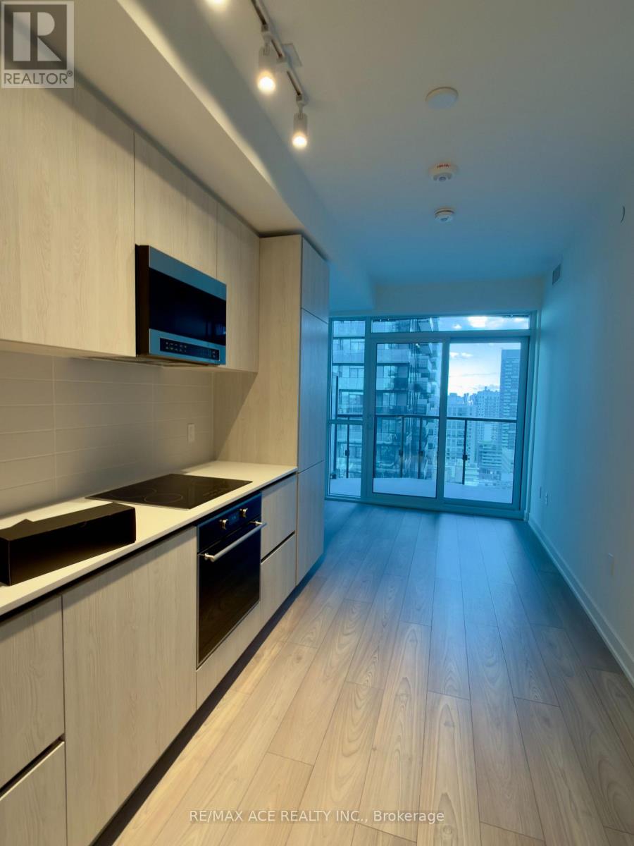 2213 - 110 Broadway Avenue, Toronto, Ontario  M4P 1V7 - Photo 7 - C13698198