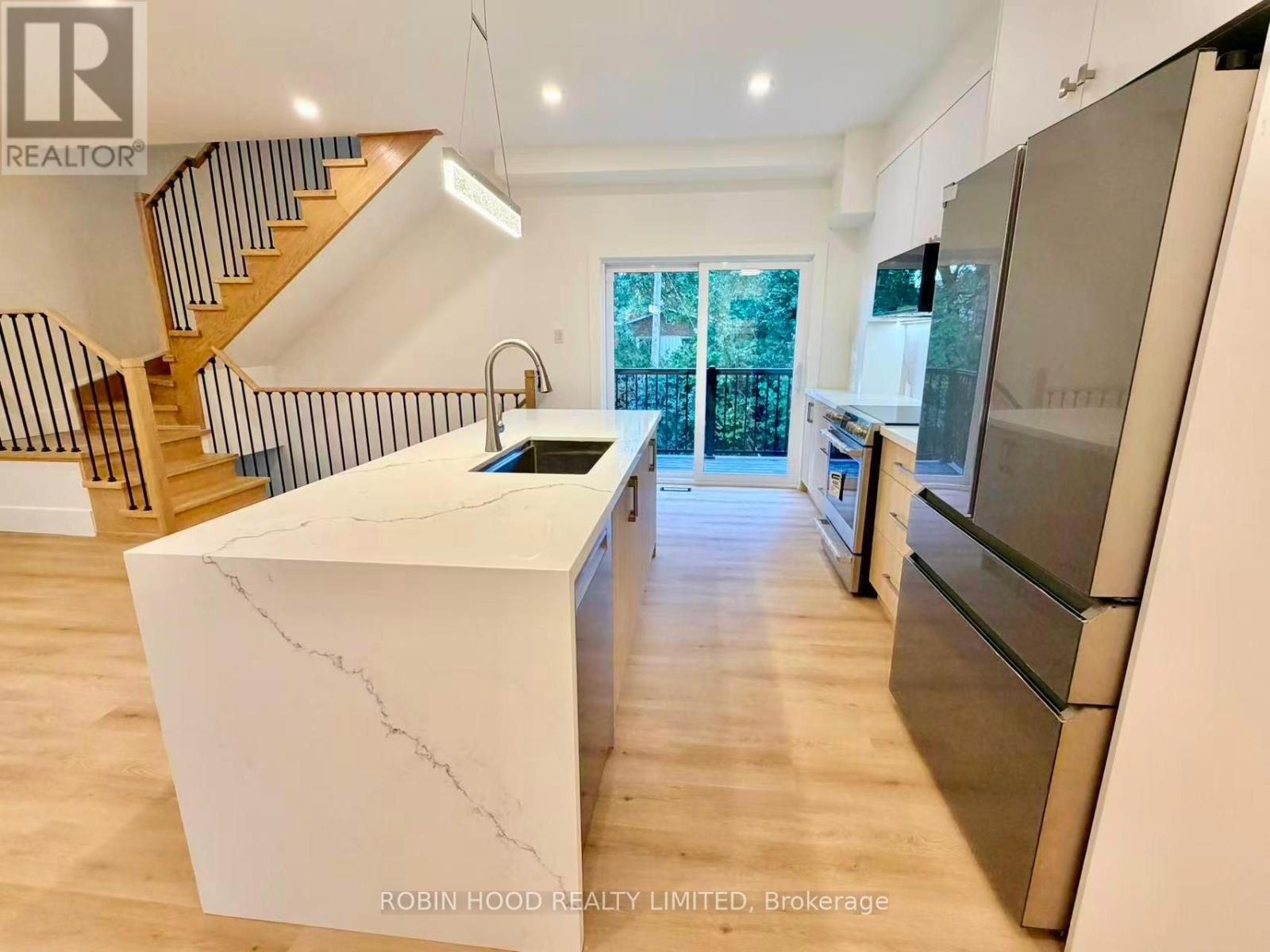 B - 12 Southwell Drive, Toronto, Ontario  M3B 2N7 - Photo 4 - C13698228