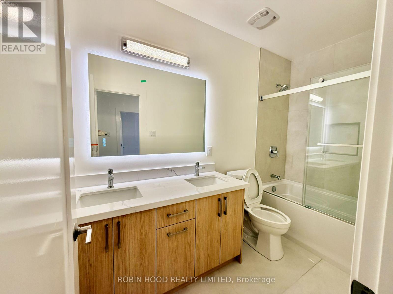 B - 12 Southwell Drive, Toronto, Ontario  M3B 2N7 - Photo 5 - C13698228