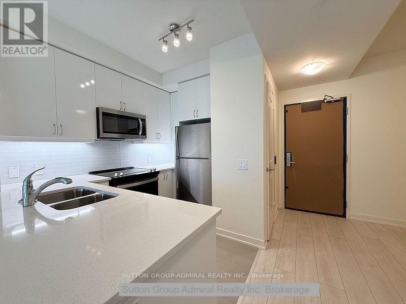 1703 - 4955 Yonge Street, Toronto, Ontario  M2N 5N6 - Photo 2 - C13698230