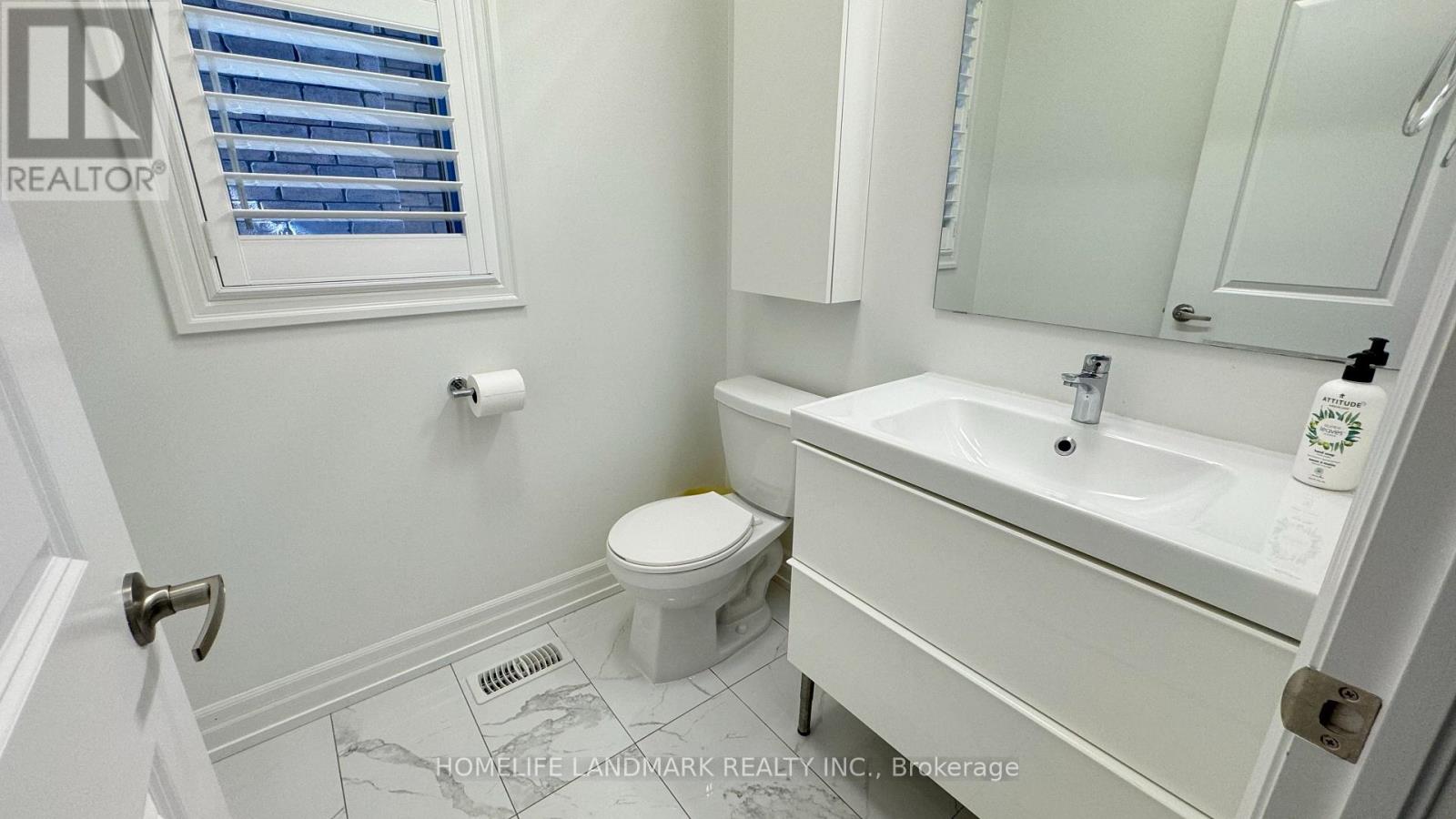74 Christine Elliott Avenue, Whitby, Ontario  L1P 0E1 - Photo 12 - E13698130