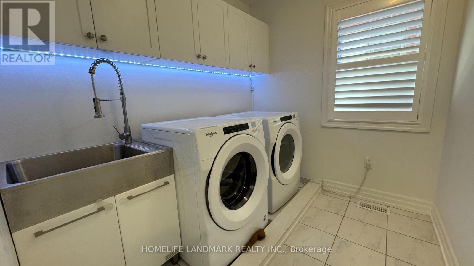 74 Christine Elliott Avenue, Whitby, Ontario  L1P 0E1 - Photo 21 - E13698130