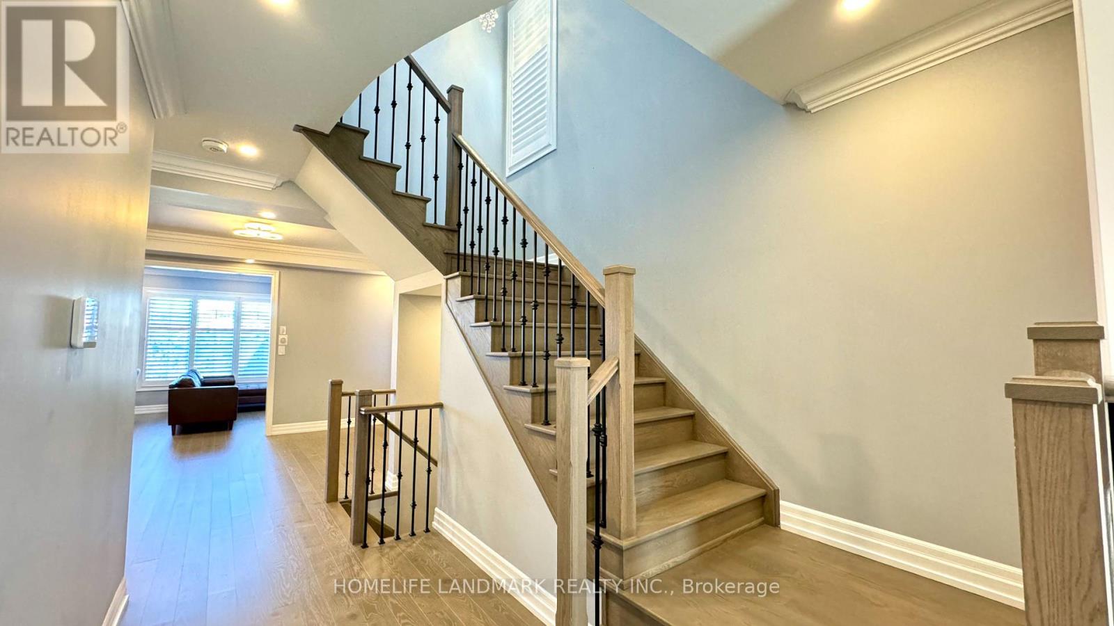 74 Christine Elliott Avenue, Whitby, Ontario  L1P 0E1 - Photo 3 - E13698130