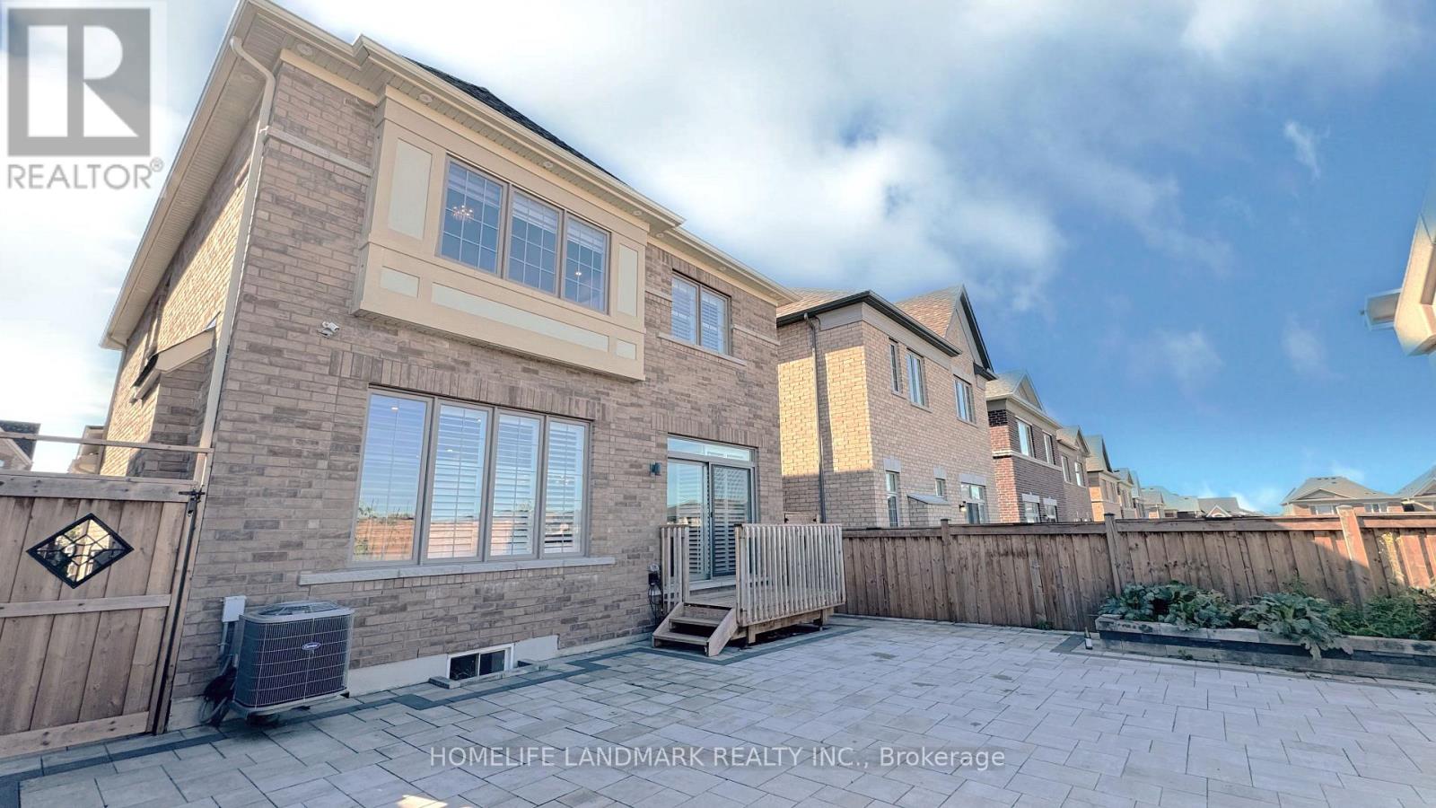 74 Christine Elliott Avenue, Whitby, Ontario  L1P 0E1 - Photo 31 - E13698130
