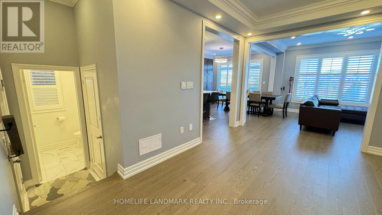 74 Christine Elliott Avenue, Whitby, Ontario  L1P 0E1 - Photo 5 - E13698130