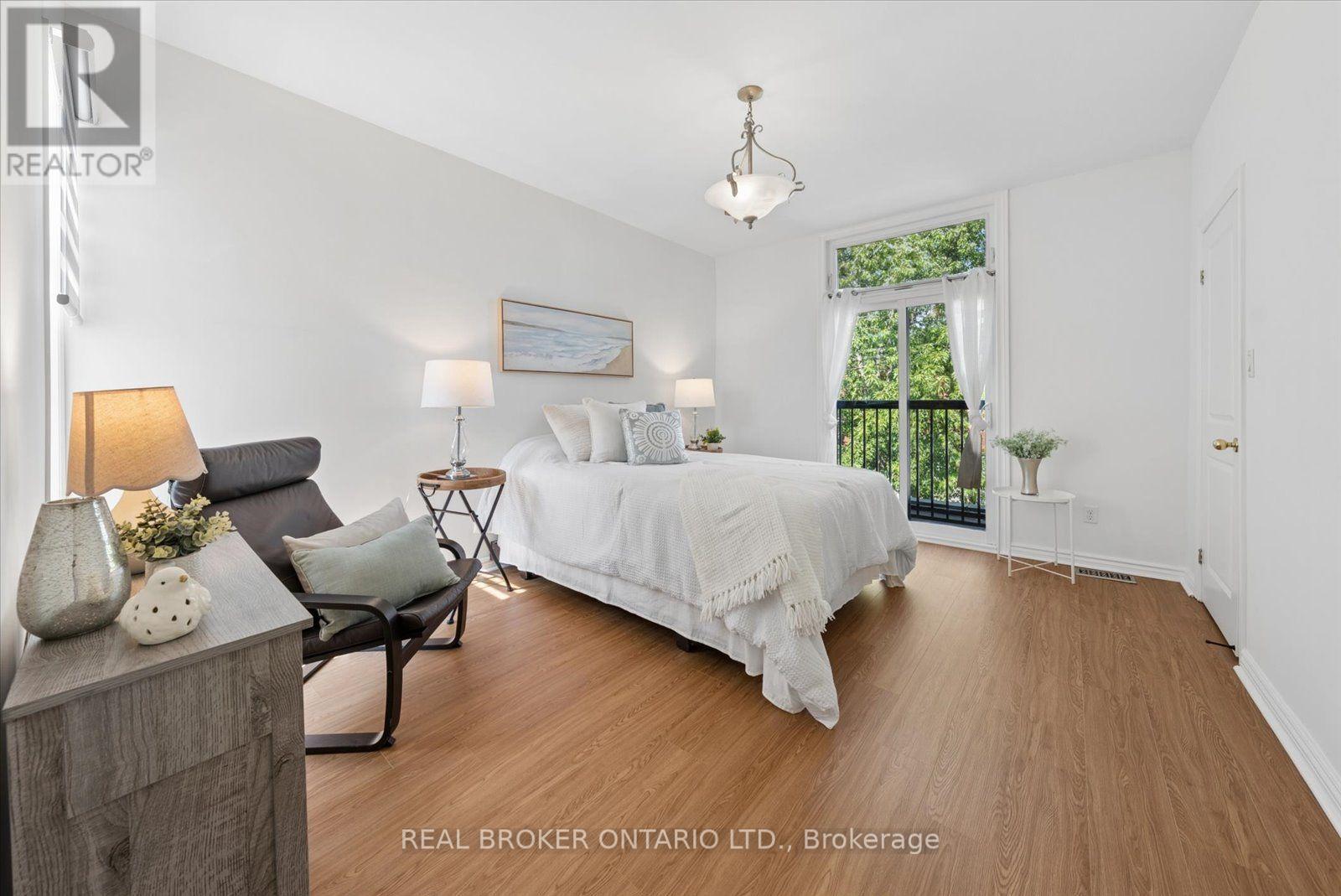44 Logan Avenue, Toronto, Ontario  M4M 2M8 - Photo 16 - E13698190