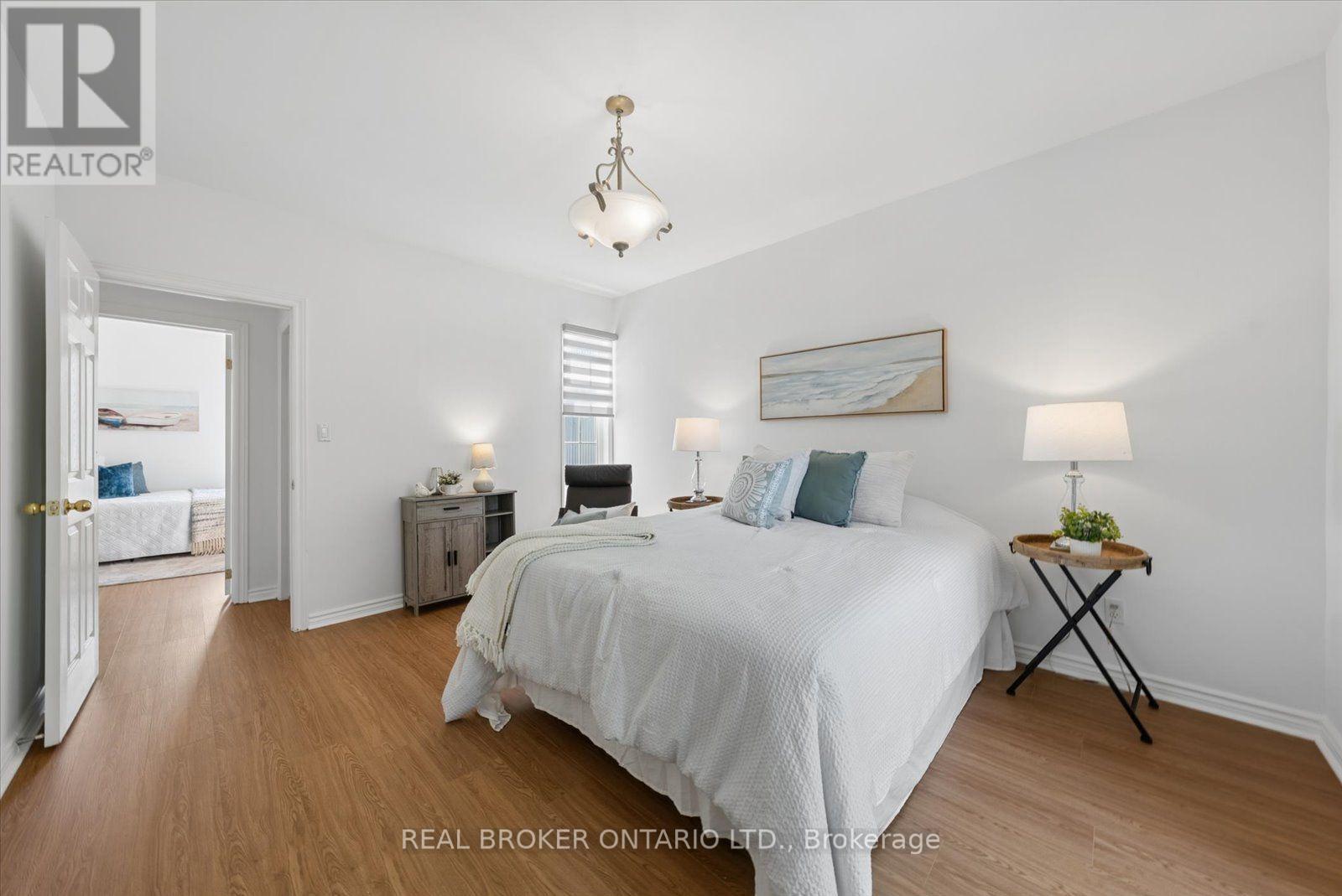 44 Logan Avenue, Toronto, Ontario  M4M 2M8 - Photo 17 - E13698190