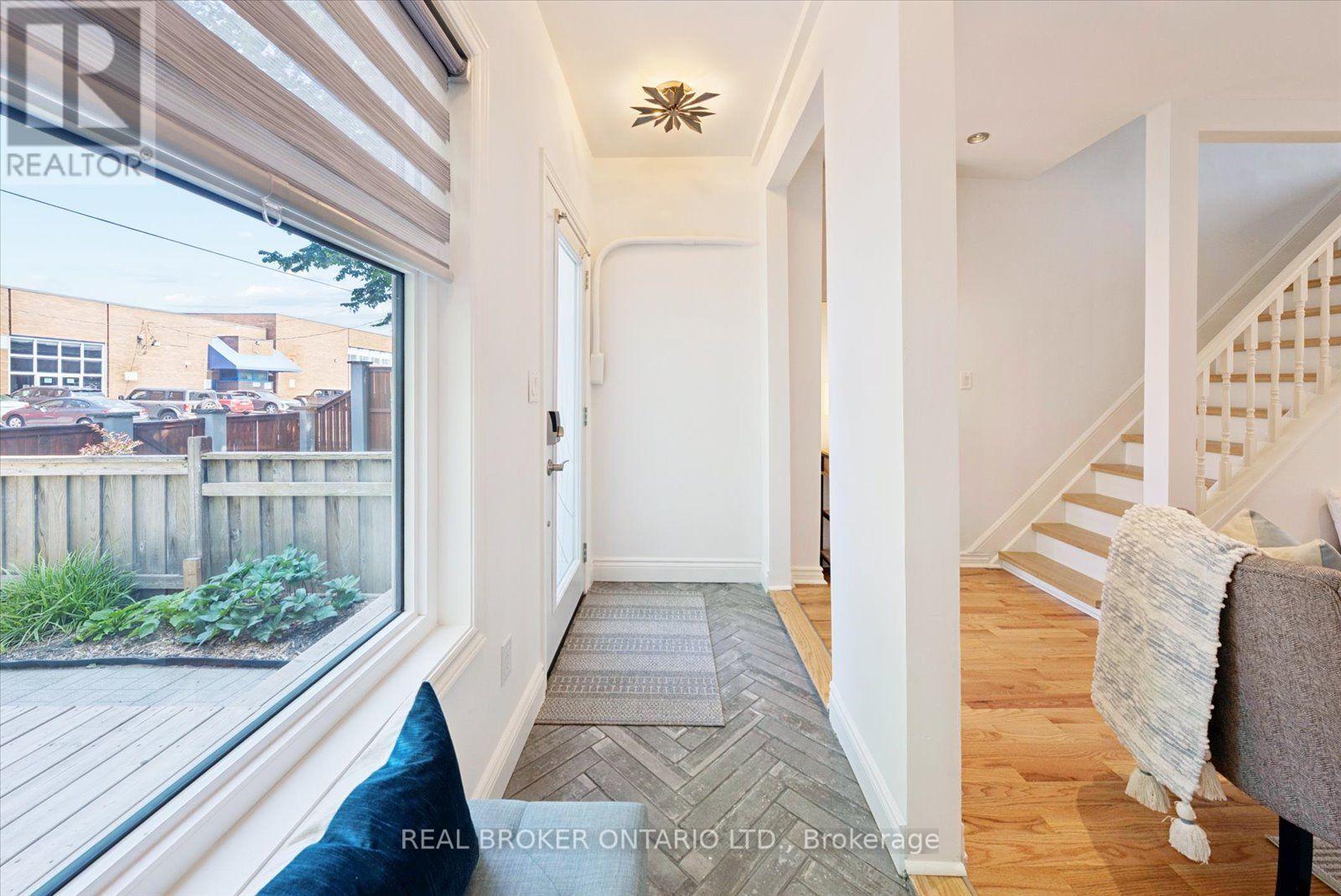 44 Logan Avenue, Toronto, Ontario  M4M 2M8 - Photo 2 - E13698190