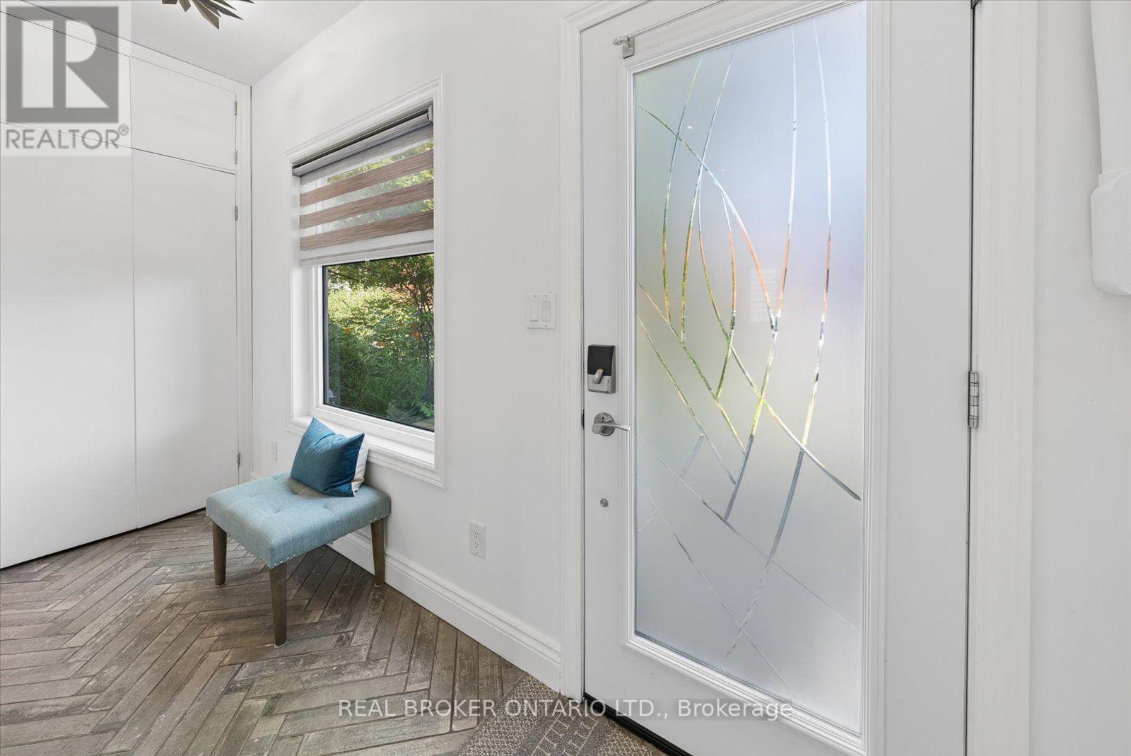 44 Logan Avenue, Toronto, Ontario  M4M 2M8 - Photo 3 - E13698190