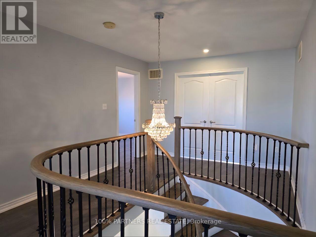 8 St. Philip Court, Whitby, Ontario  L1P 0A5 - Photo 13 - E13698216