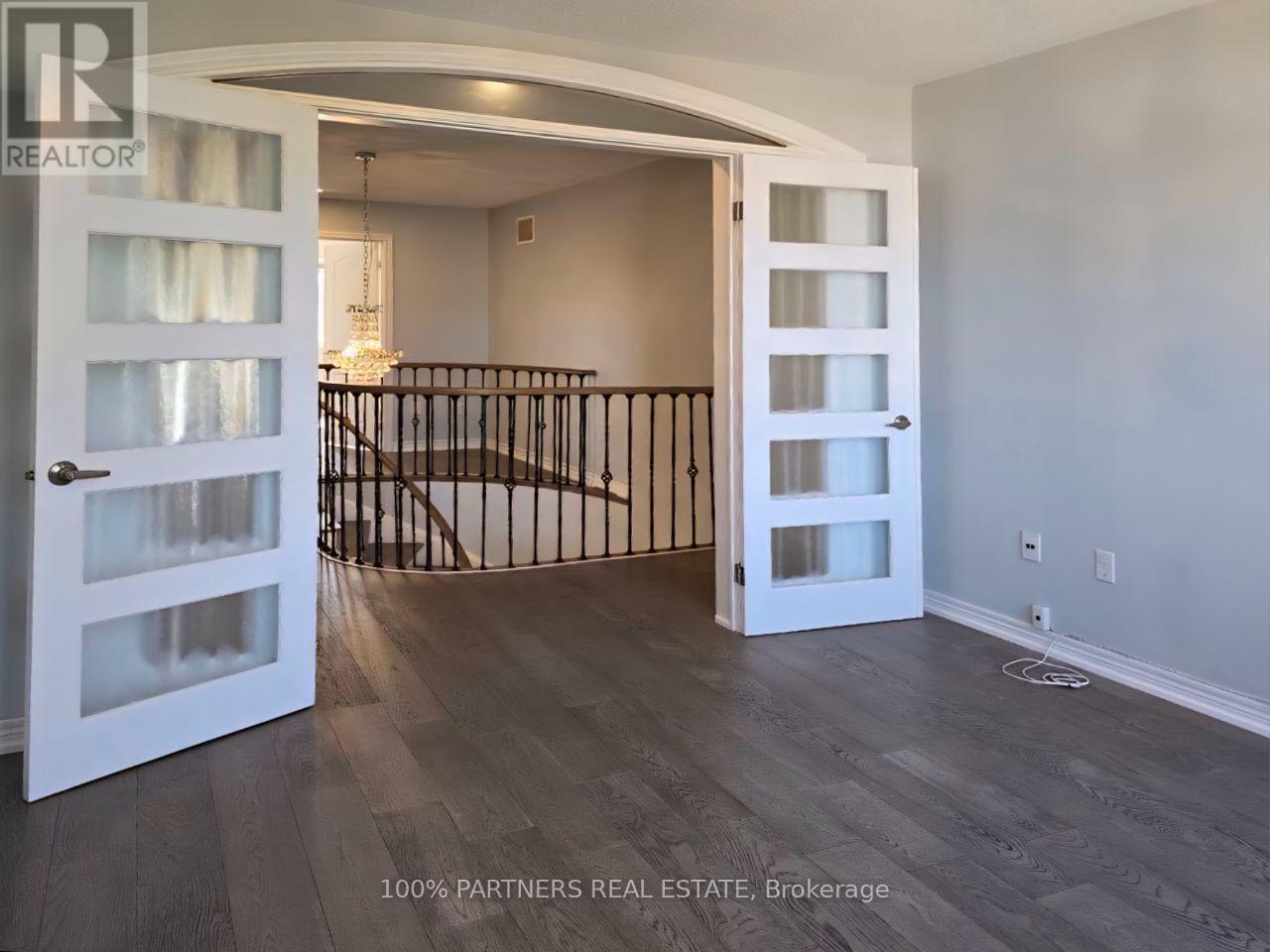 8 St. Philip Court, Whitby, Ontario  L1P 0A5 - Photo 15 - E13698216