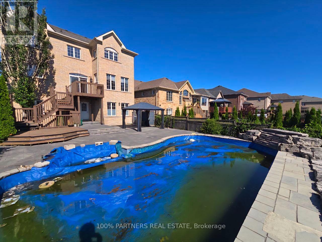 8 St. Philip Court, Whitby, Ontario  L1P 0A5 - Photo 48 - E13698216