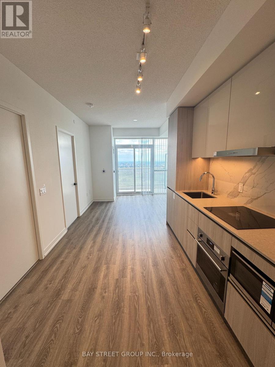 5510 - 8 Interchange Way, Vaughan, Ontario  L4K 0R2 - Photo 10 - N13698238