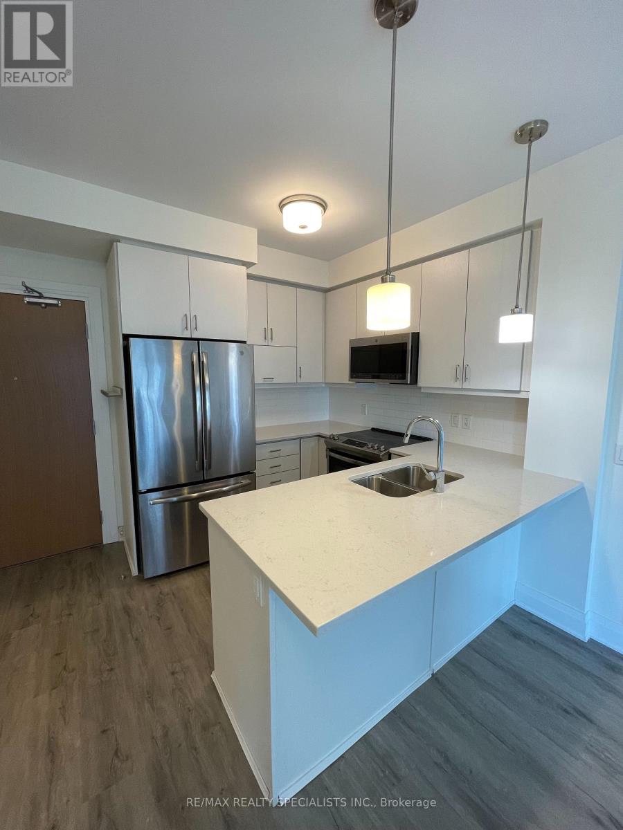 329 - 128 Grovewood Common, Oakville, Ontario  L6H 0X3 - Photo 2 - W13698134
