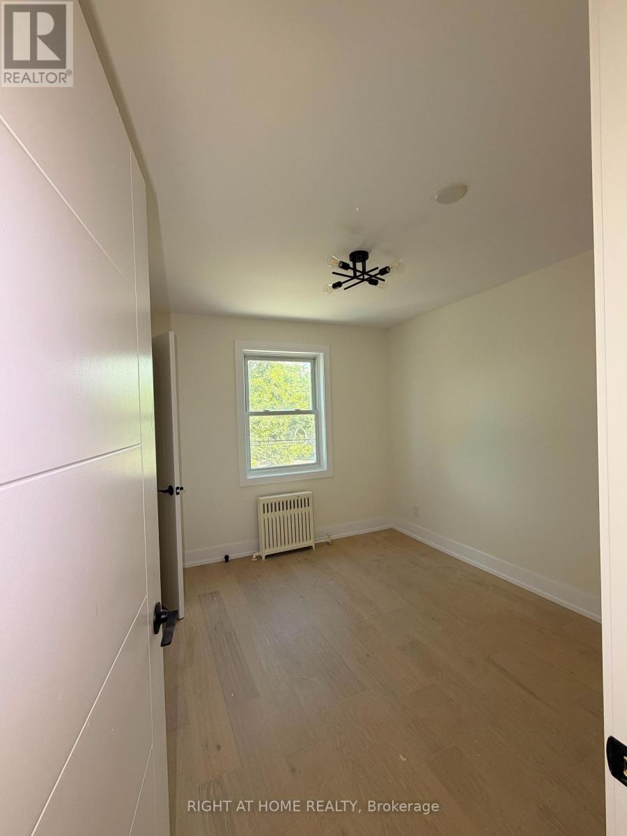 201 - 3384 Lake Shore Boulevard W, Toronto, Ontario  M8W 1M9 - Photo 4 - W13698142