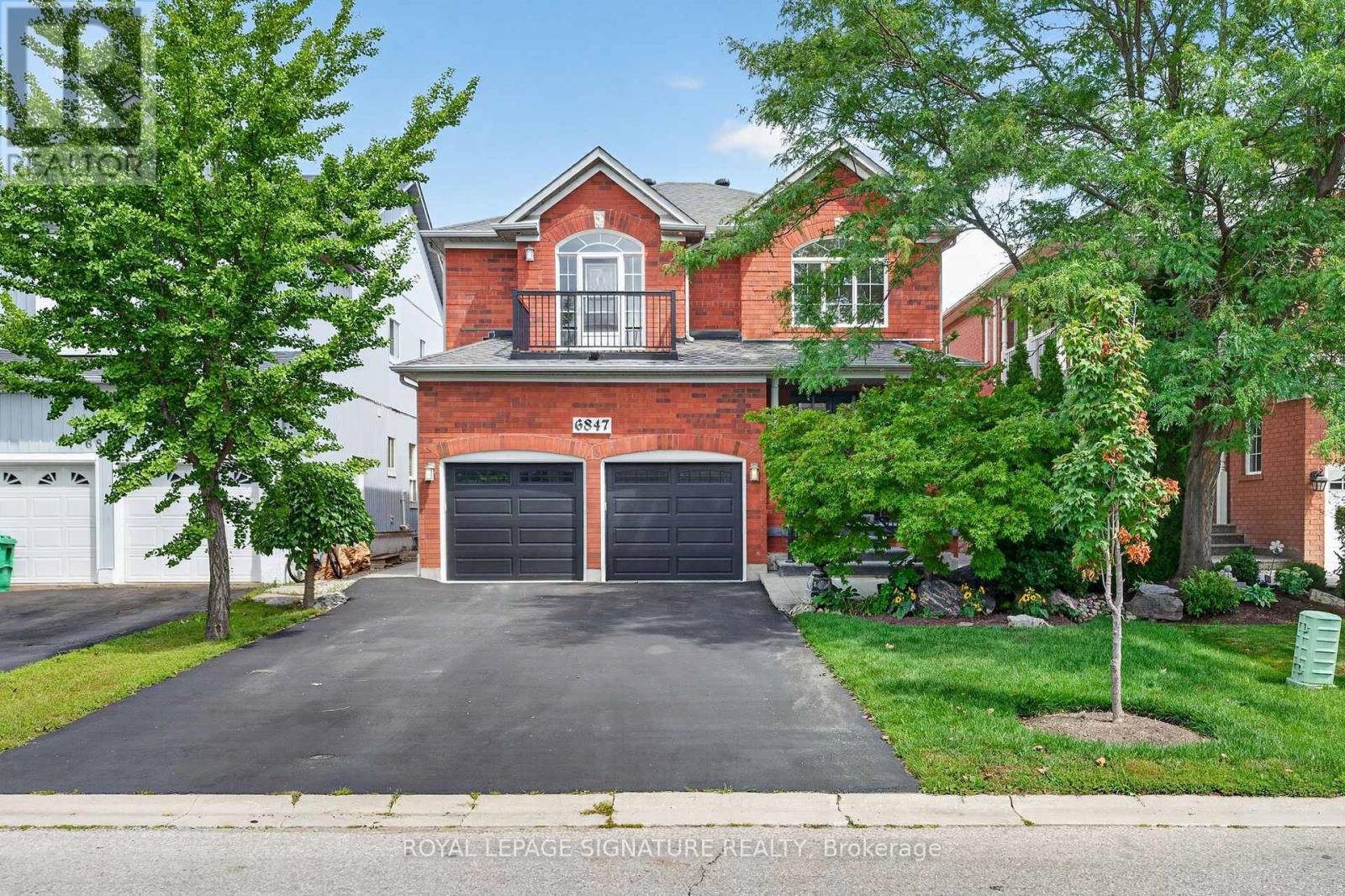 6847 Simpson Pioneer Trail, Mississauga, Ontario  L5W 1A9 - Photo 1 - W13698170