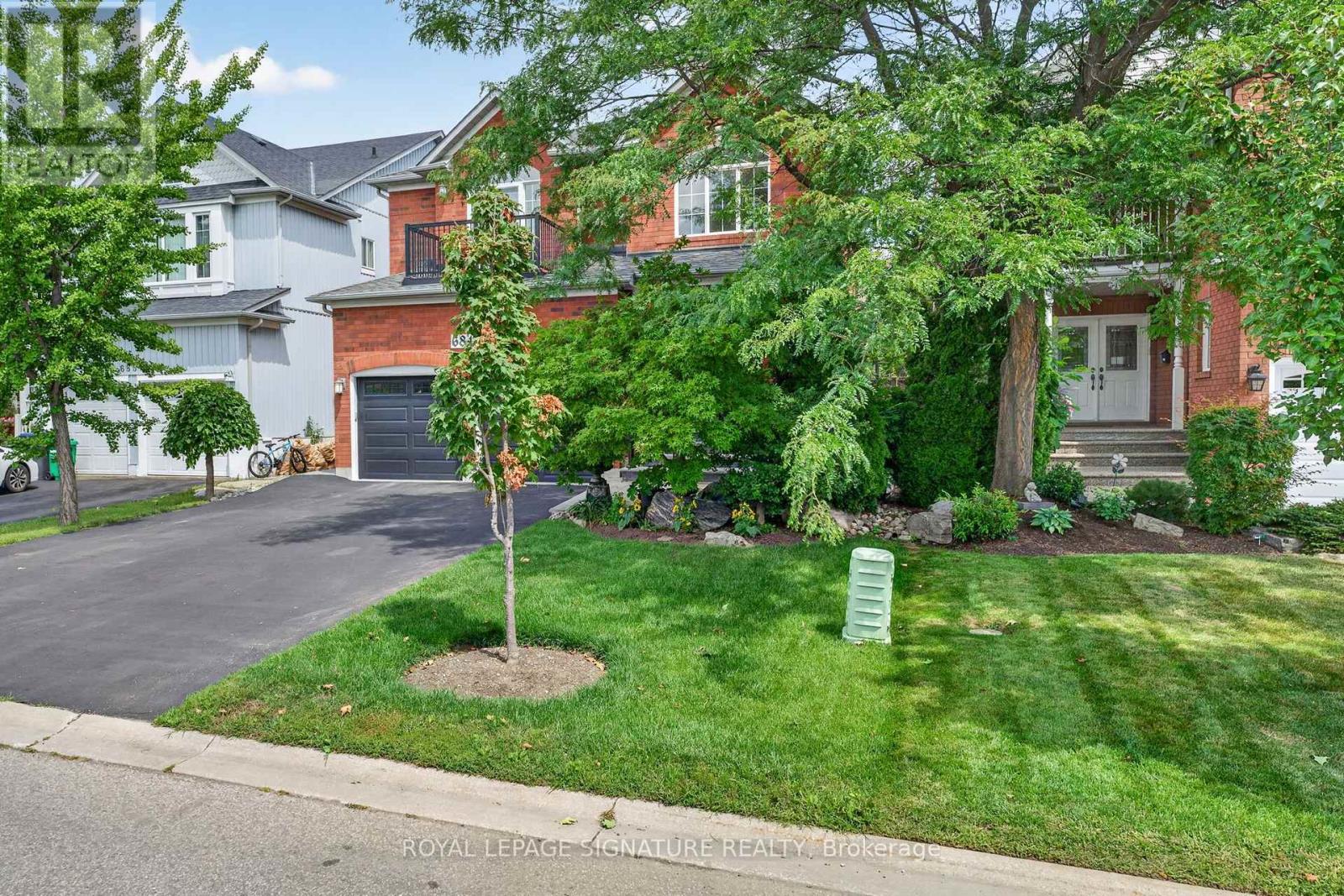 6847 Simpson Pioneer Trail, Mississauga, Ontario  L5W 1A9 - Photo 2 - W13698170