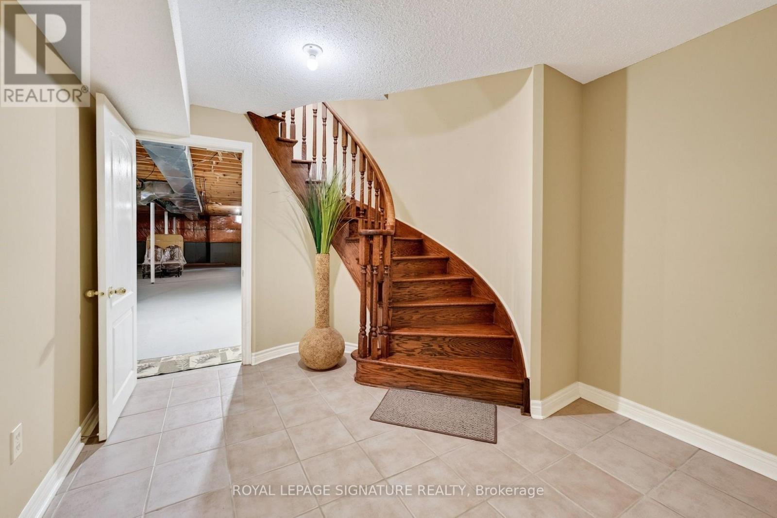 6847 Simpson Pioneer Trail, Mississauga, Ontario  L5W 1A9 - Photo 39 - W13698170