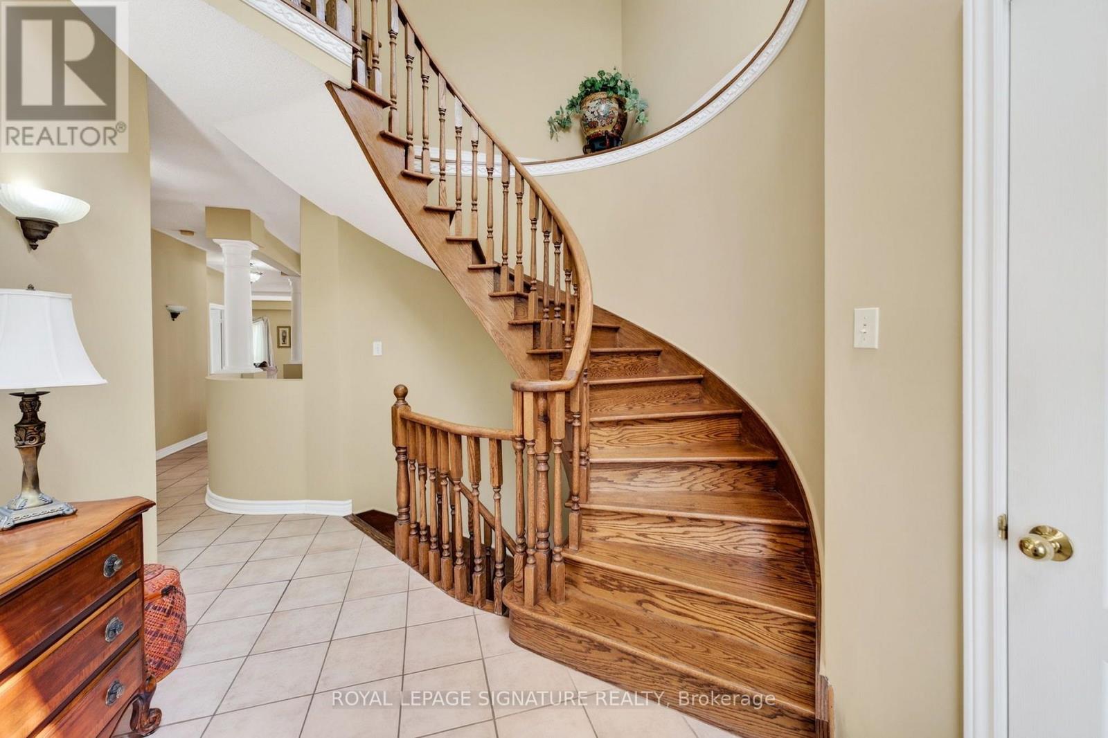 6847 Simpson Pioneer Trail, Mississauga, Ontario  L5W 1A9 - Photo 8 - W13698170