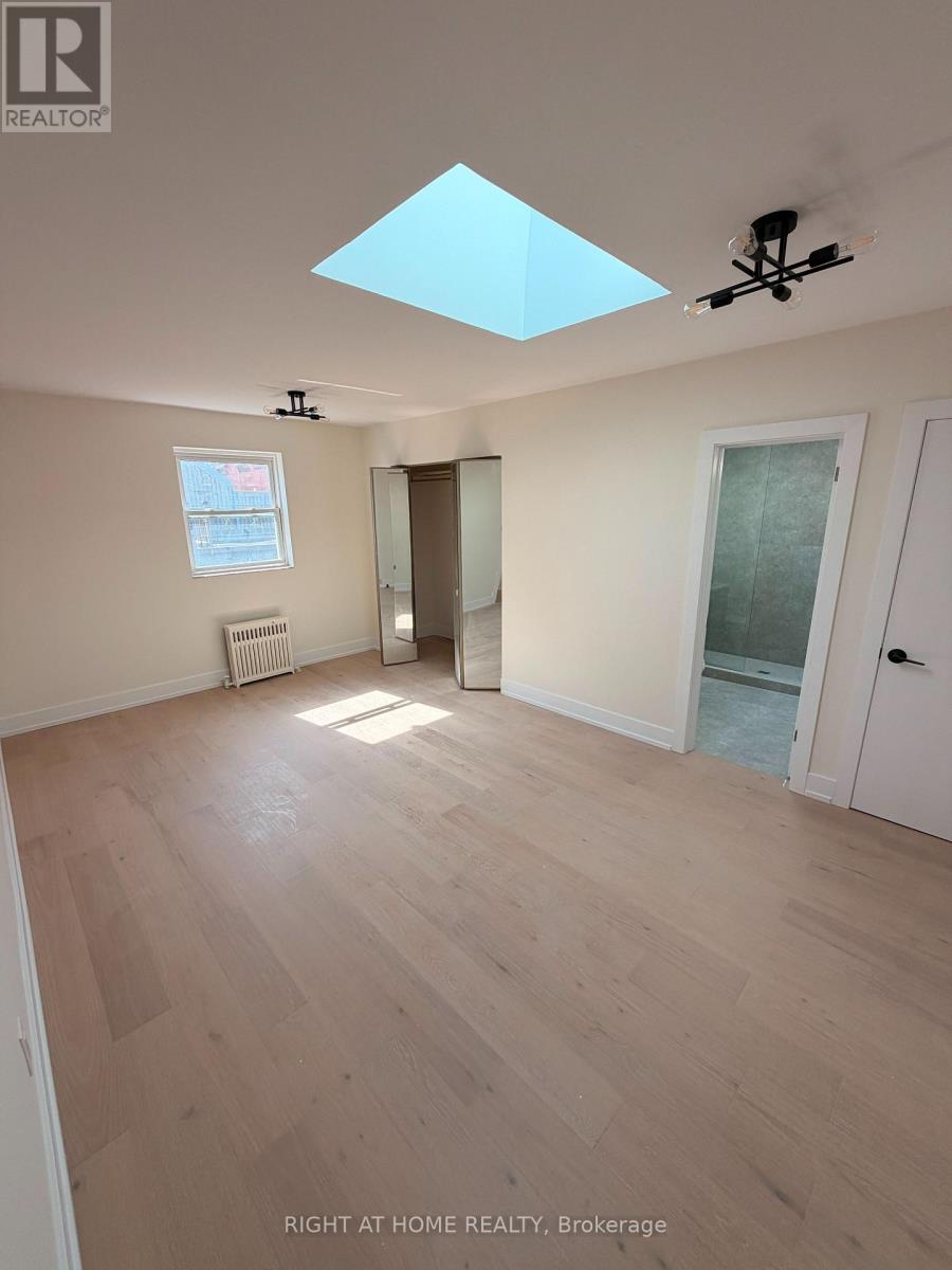 202 - 3384 Lake Shore Boulevard W, Toronto, Ontario  M8W 1M9 - Photo 4 - W13698176