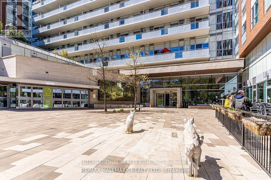 717 - 1830 Bloor Street W, Toronto, Ontario  M6P 0A2 - Photo 7 - W13698184