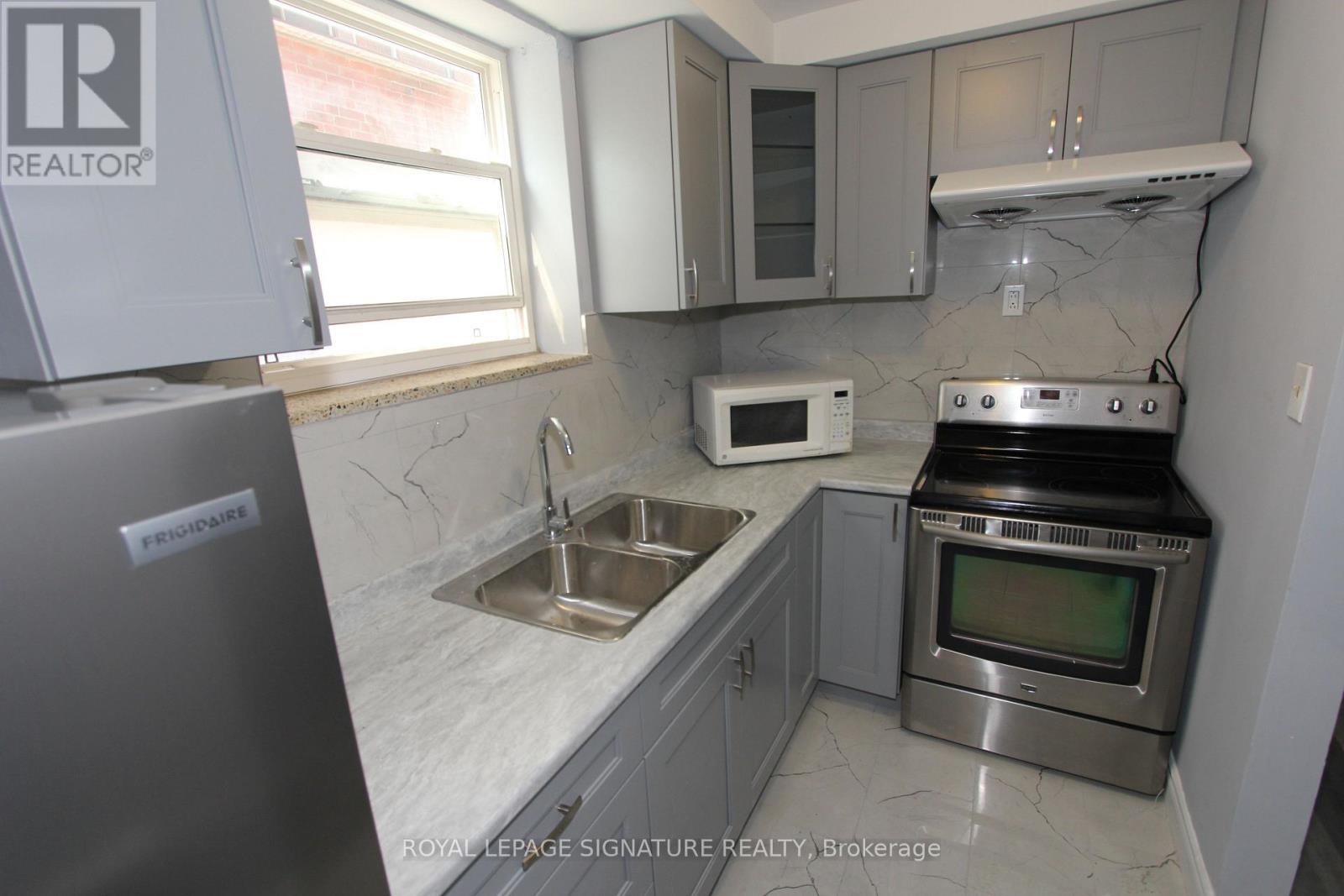1 - 31 Fifteenth Street, Toronto, Ontario  M8V 3J3 - Photo 2 - W13698194