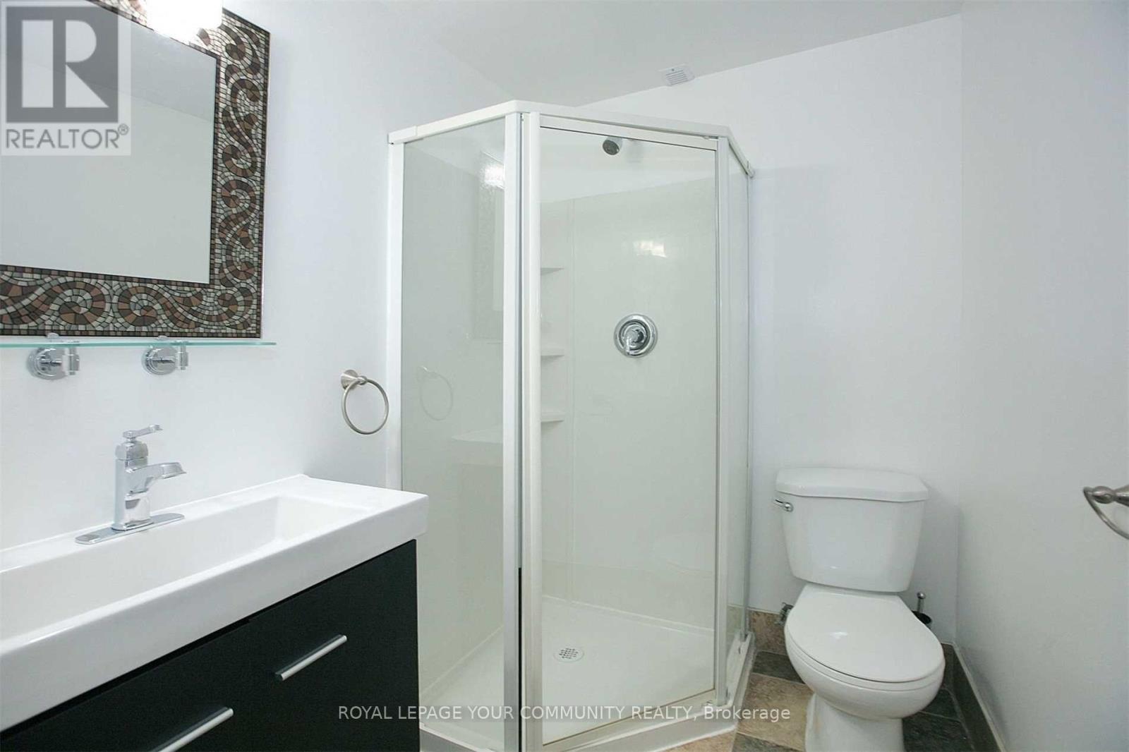 8 Stanwood Crescent, Toronto, Ontario  M9M 1Z9 - Photo 12 - W13698212