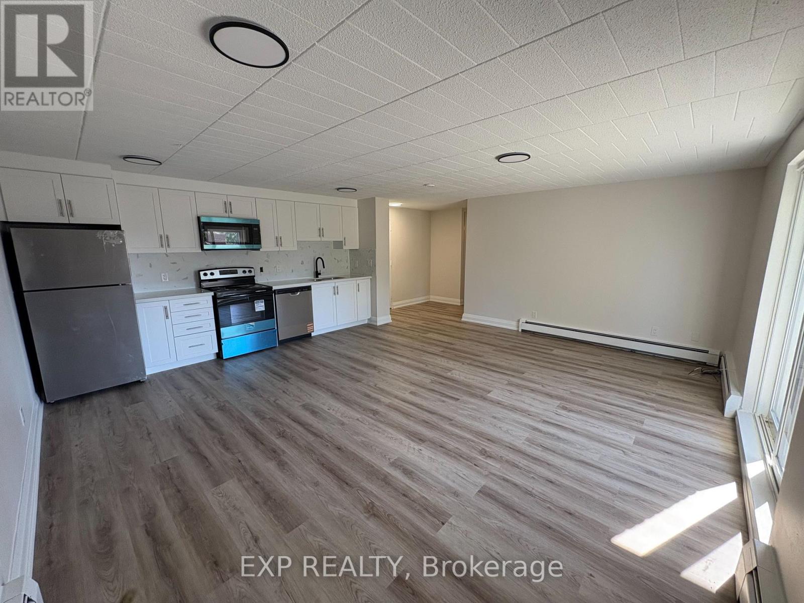 406 - 4422 HURON STREET, Niagara Falls, Ontario