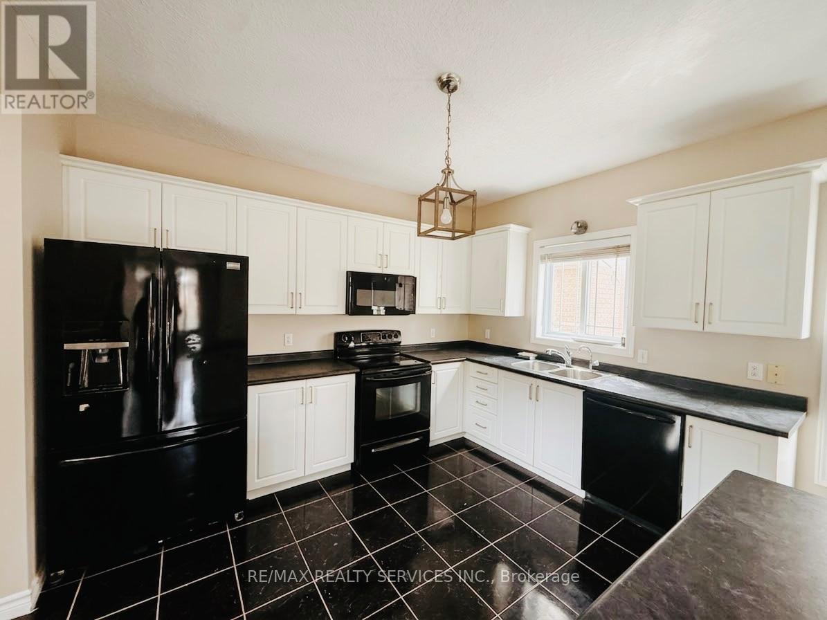 3 Talon Drive, Woodstock, Ontario  N4V 0A5 - Photo 9 - X13698236