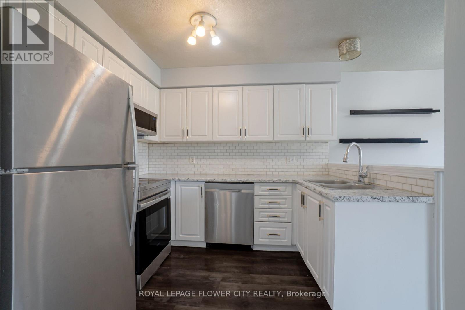 99 Windflower Drive, Kitchener, Ontario  N2E 4B3 - Photo 13 - X13698254