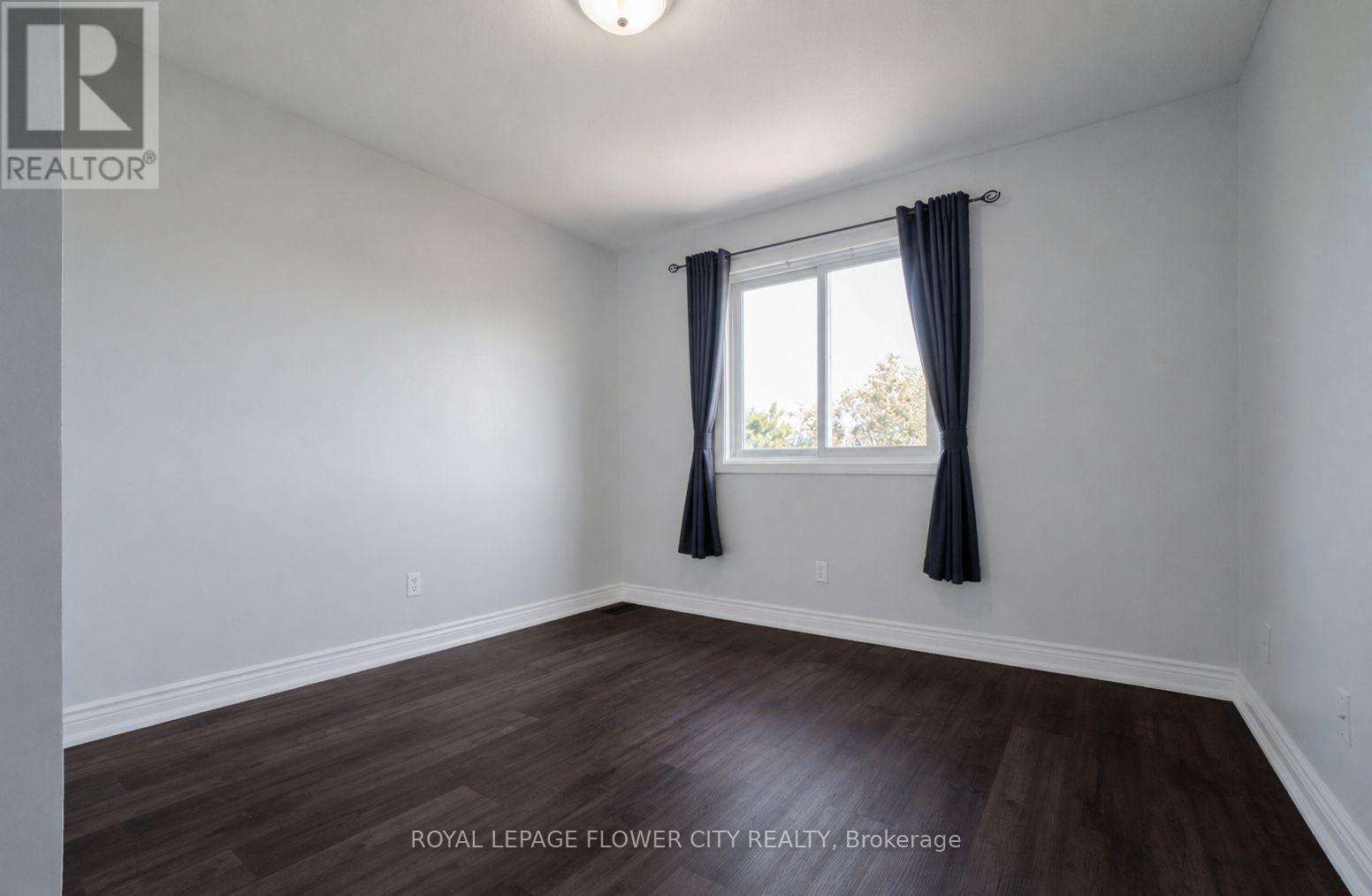 99 Windflower Drive, Kitchener, Ontario  N2E 4B3 - Photo 20 - X13698254