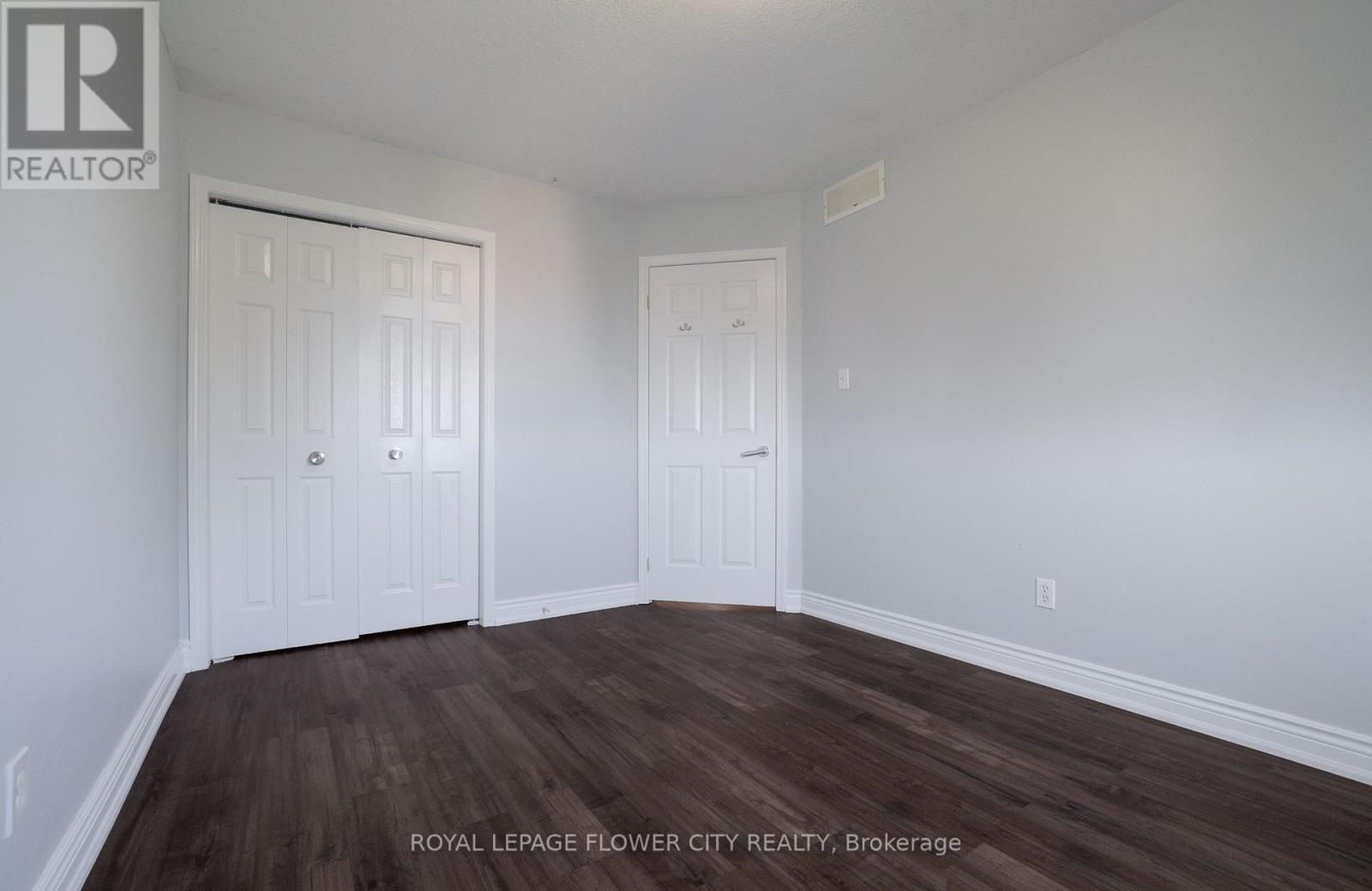 99 Windflower Drive, Kitchener, Ontario  N2E 4B3 - Photo 21 - X13698254