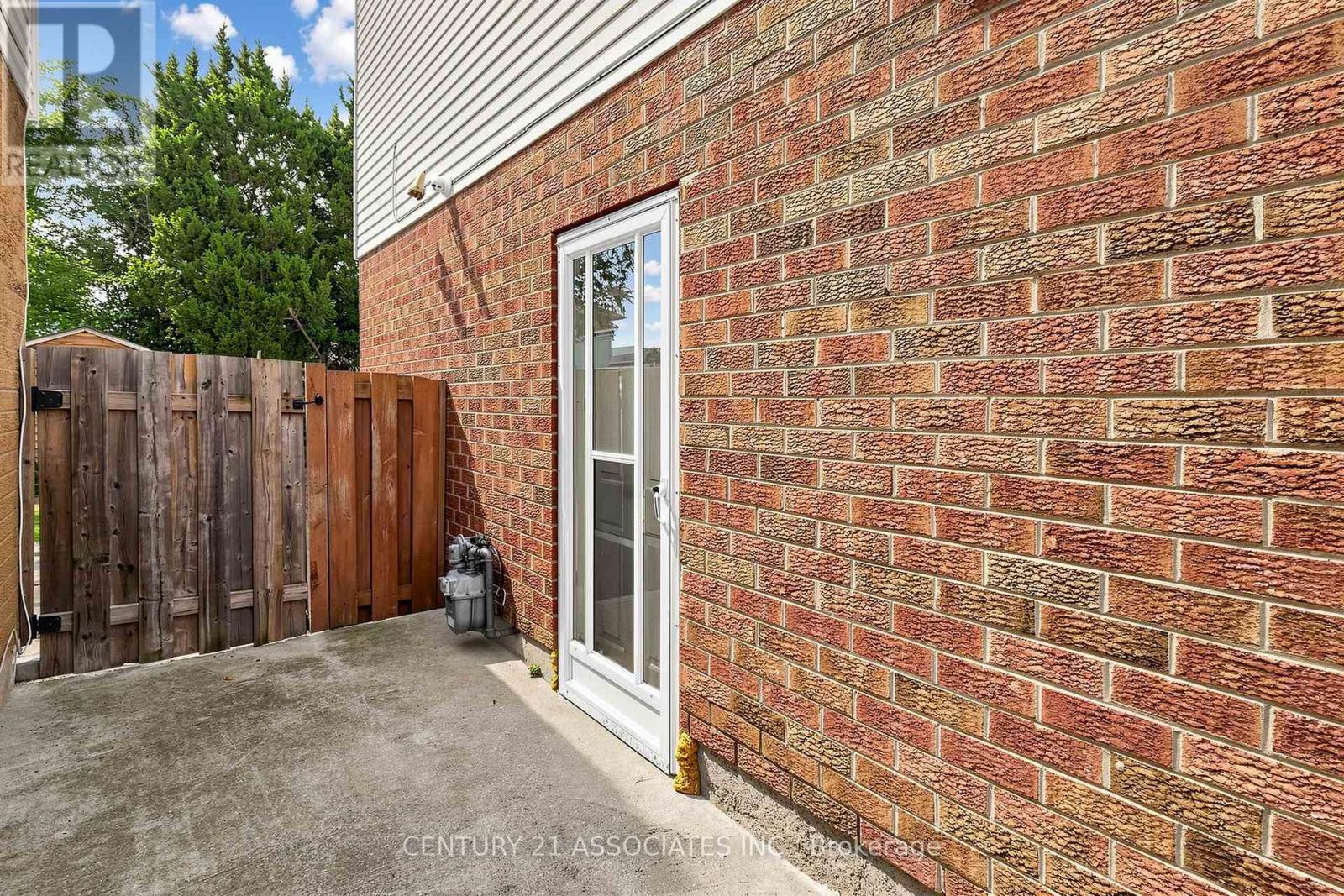 80 Stephensen Court, Brampton, Ontario  L6V 3X8 - Photo 41 - W13632372