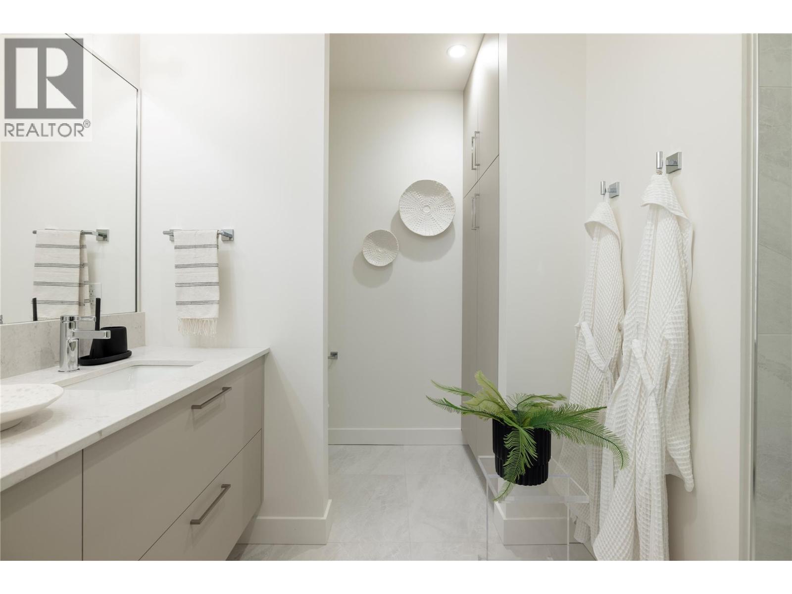 3337 Watt Road, Kelowna, British Columbia  V1W 3S9 - Photo 15 - 10378747