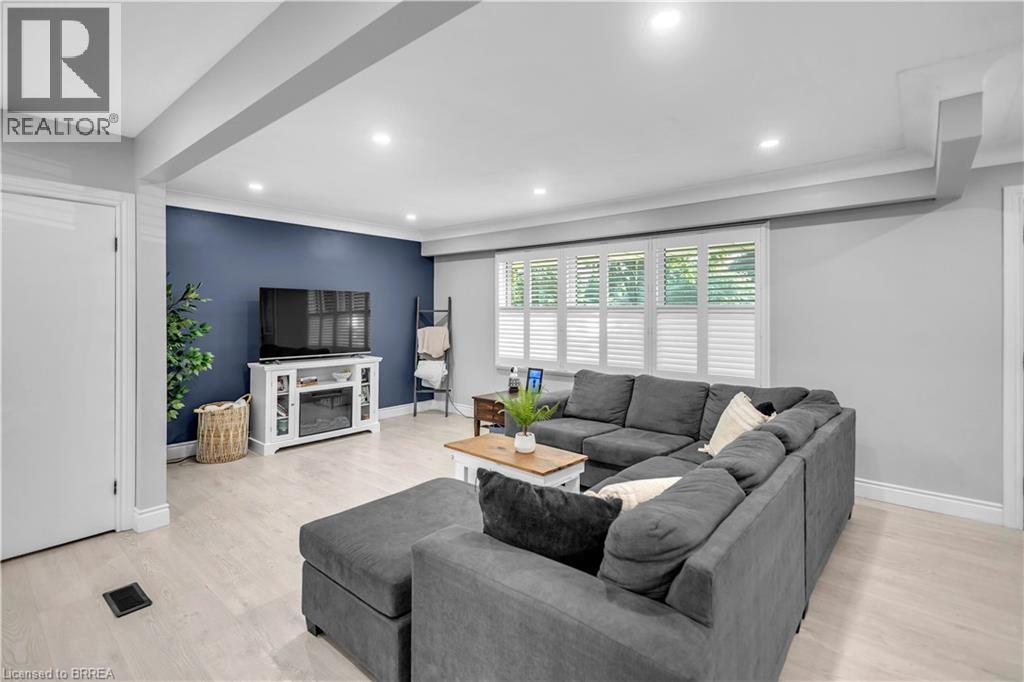 18 Kingsmount Crescent, Brantford, Ontario  N3T 0L2 - Photo 7 - 40856842